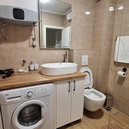 Sunset Apartment *
